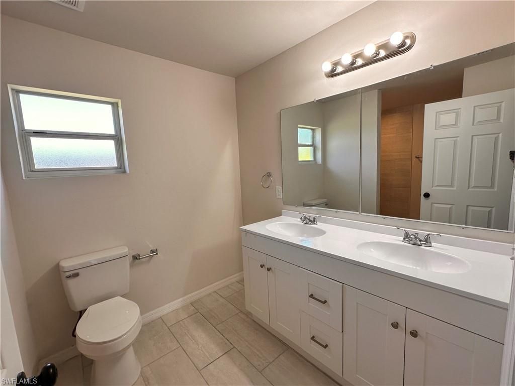 1313 NE 3rd Ter, Cape Coral, FL 33909 Photo
