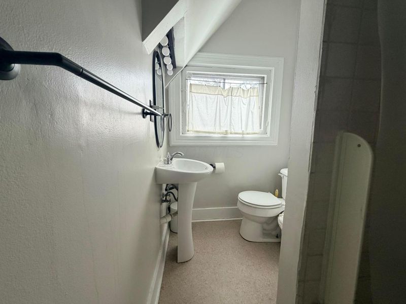 217 W Hubbard Avenue, Columbus, OH 43215 Photo 17