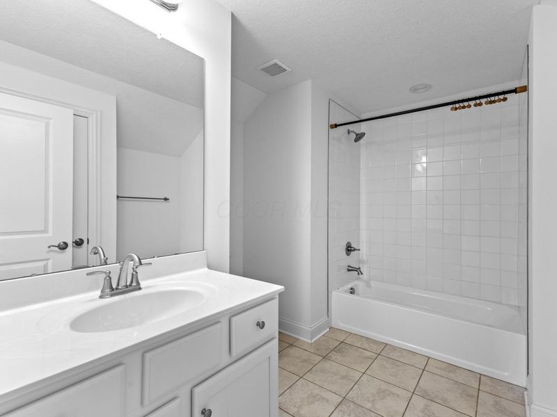 496 Garden Gate Lane, Lewis Center, OH 43035 Photo 40