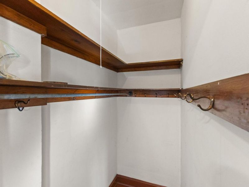 624 Franklin Avenue , Columbus, OH 43215 Photo 29