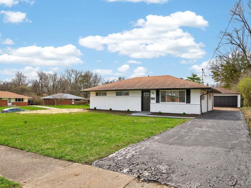 2351 Mercury Avenue, Springfield Twp., OH 45231 Photo 3