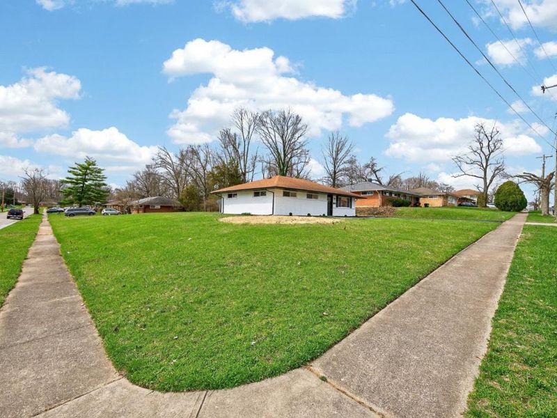 2351 Mercury Avenue, Springfield Twp., OH 45231 Photo 4