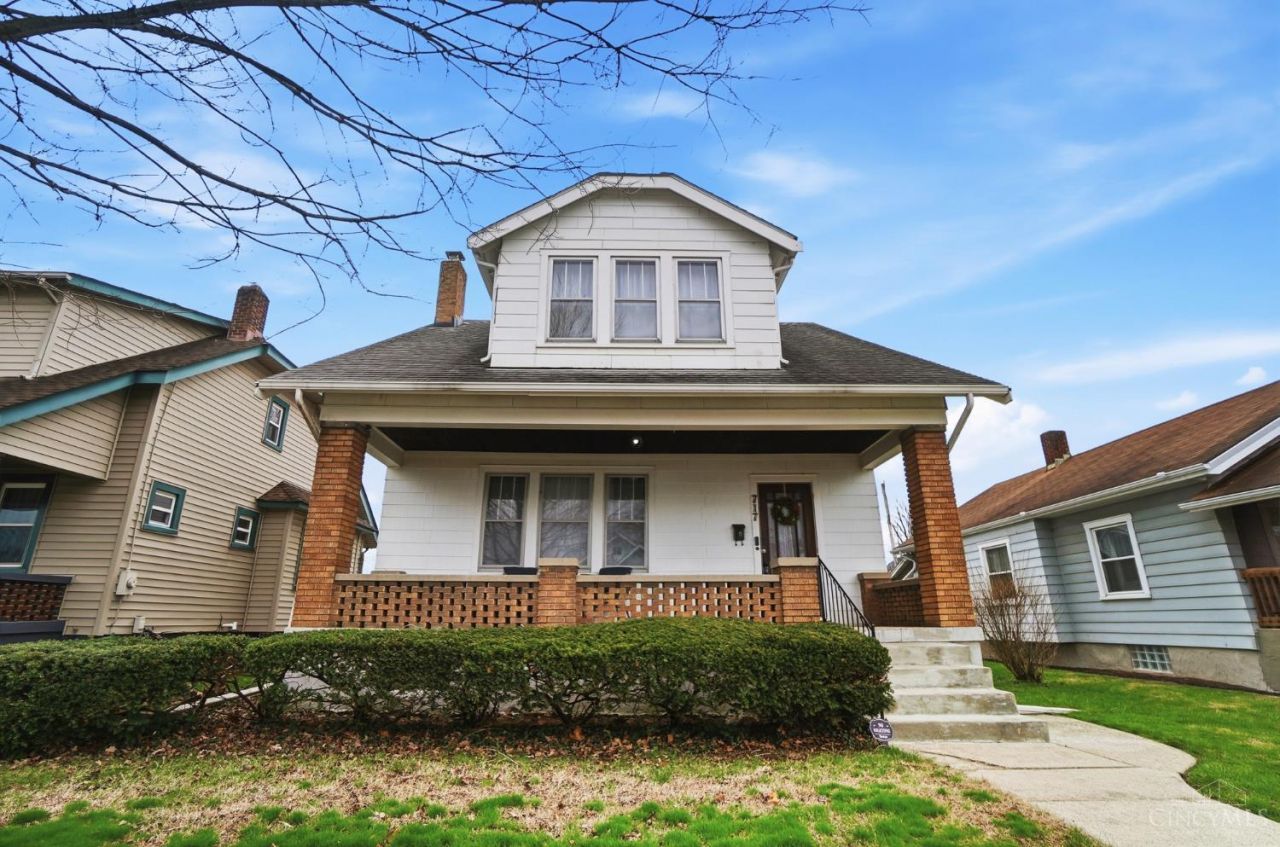 717 Hooven Avenue, Hamilton, OH 45015 Main Photo