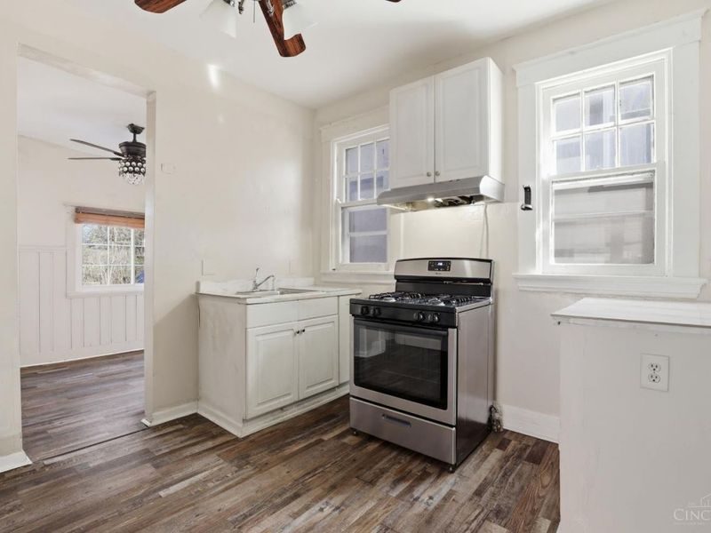 810 S Fred Shuttlesworth Circle, Cincinnati, OH 45229 Photo 12