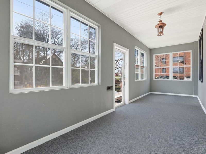 810 S Fred Shuttlesworth Circle, Cincinnati, OH 45229 Photo 3