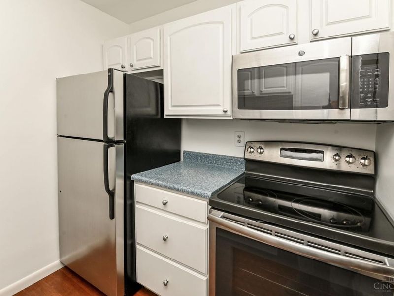 3065 Alpine Terrace, Unit 10A, Cincinnati, OH 45208 Photo 11