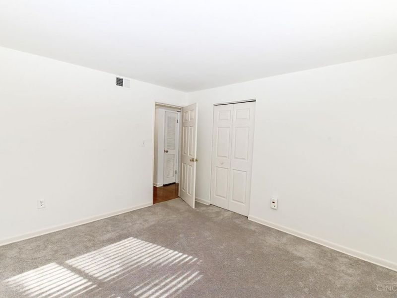 3065 Alpine Terrace, Unit 10A, Cincinnati, OH 45208 Photo 14