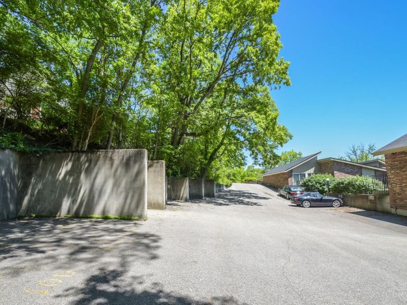 3065 Alpine Terrace, Unit 10A, Cincinnati, OH 45208 Photo 20