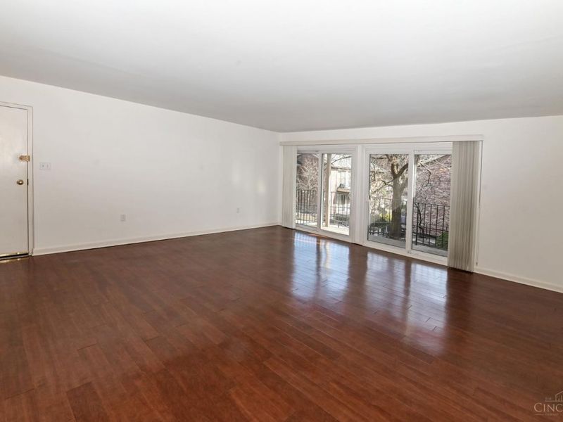 3065 Alpine Terrace, Unit 10A, Cincinnati, OH 45208 Photo 3