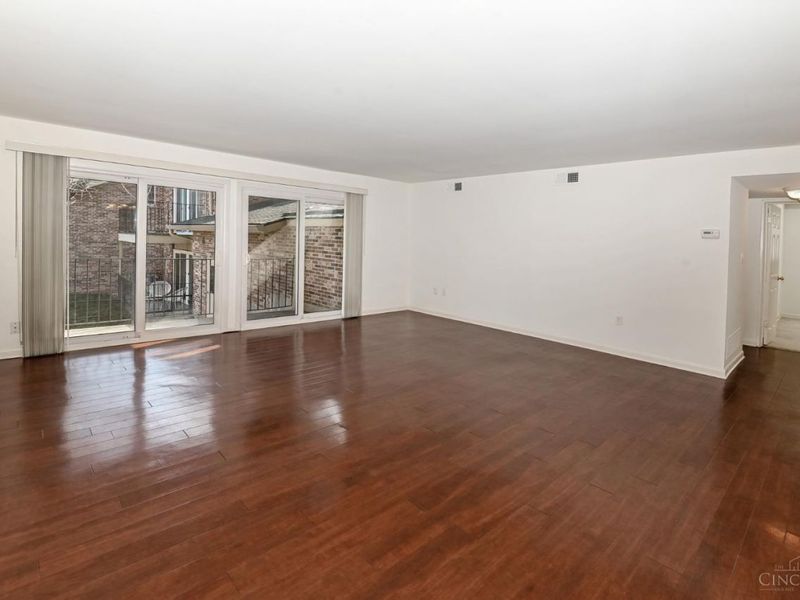 3065 Alpine Terrace, Unit 10A, Cincinnati, OH 45208 Photo 4