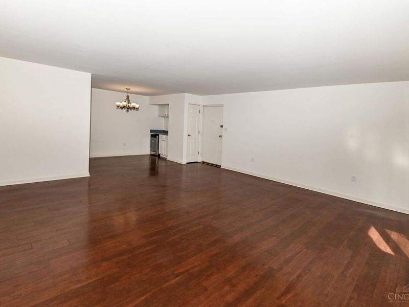 3065 Alpine Terrace, Unit 10A, Cincinnati, OH 45208 Photo 5