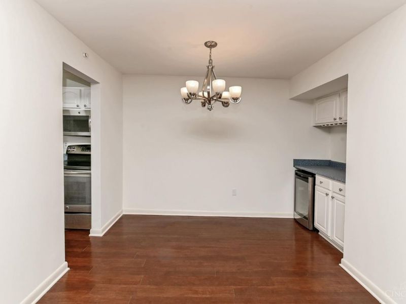 3065 Alpine Terrace, Unit 10A, Cincinnati, OH 45208 Photo 8