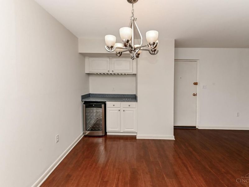 3065 Alpine Terrace, Unit 10A, Cincinnati, OH 45208 Photo 9