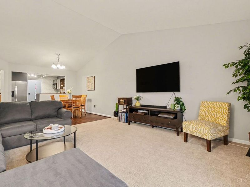 837 Neeb, Unit 4, Delhi Twp, OH 45233 Photo 5