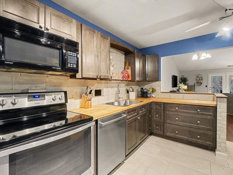 837 Neeb, Unit 4, Delhi Twp, OH 45233 Photo 8