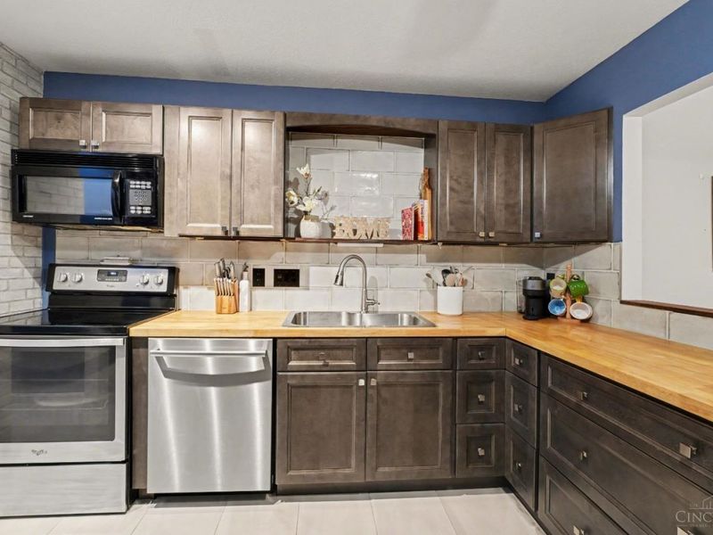 837 Neeb, Unit 4, Delhi Twp, OH 45233 Photo 9