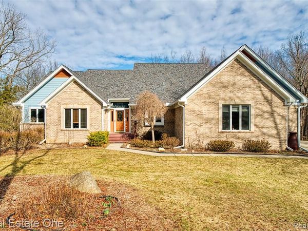 167 Forest Valley Court, Putnam Twp, MI 48169
