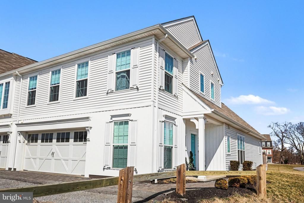 1323 Arlington Way, Mechanicsburg, PA 17055 Main Photo