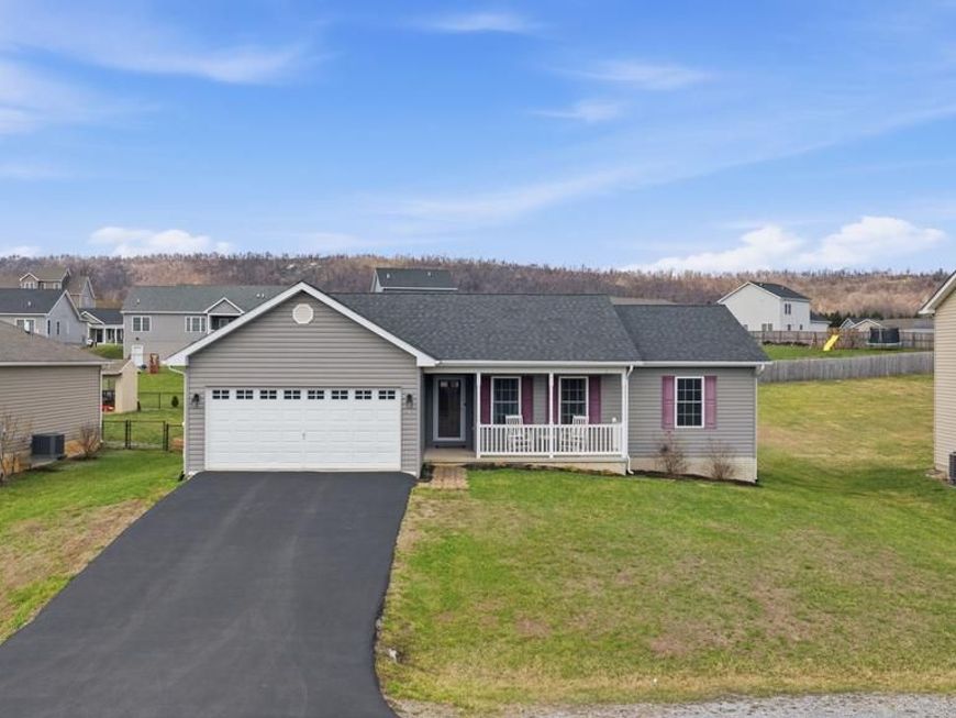 82 Latrobe Drive, Martinsburg, WV 25403 Main Photo