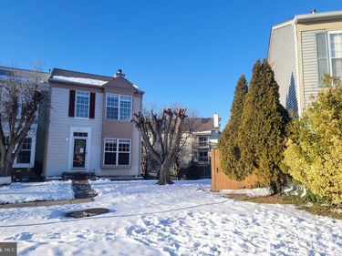 121 PADDINGTON WAY NE, LEESBURG, VA 20176