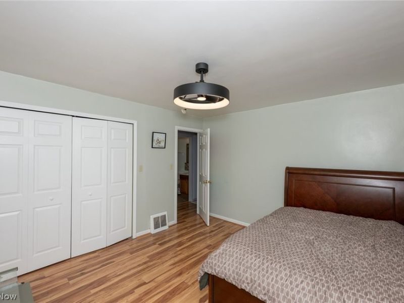 942 E Archwood Avenue, Akron, OH 44306 Photo 12