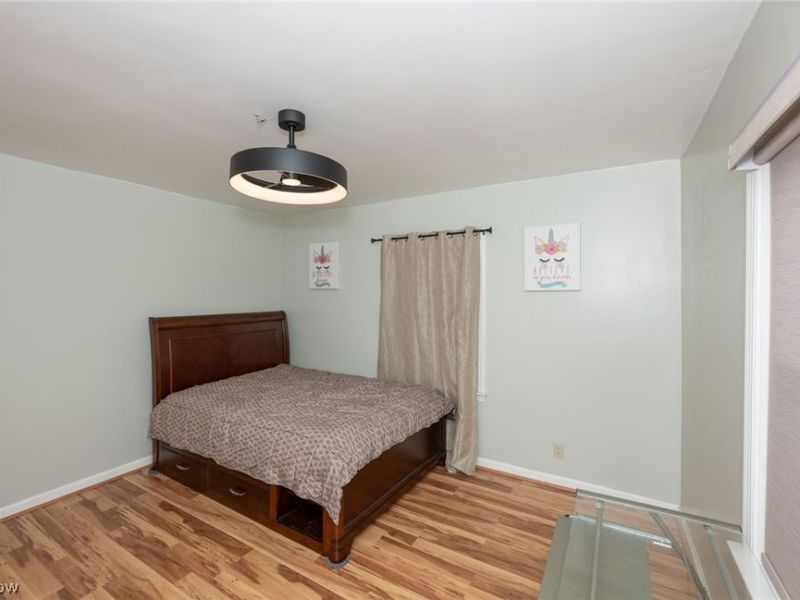 942 E Archwood Avenue, Akron, OH 44306 Photo 13