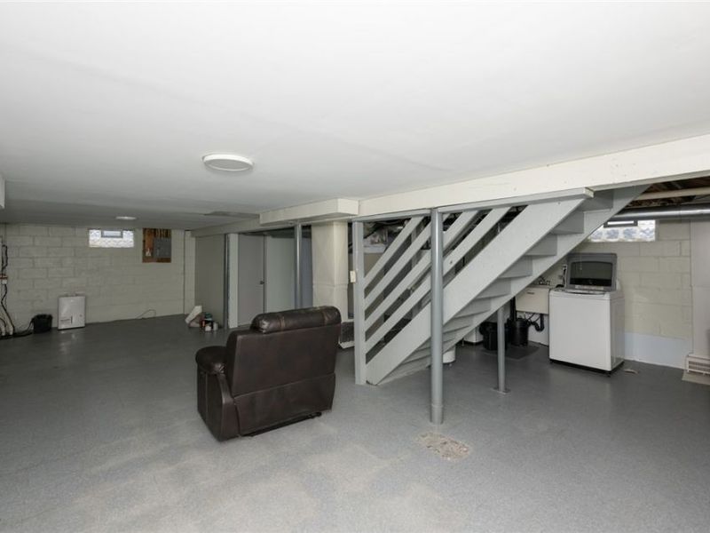 942 E Archwood Avenue, Akron, OH 44306 Photo 22