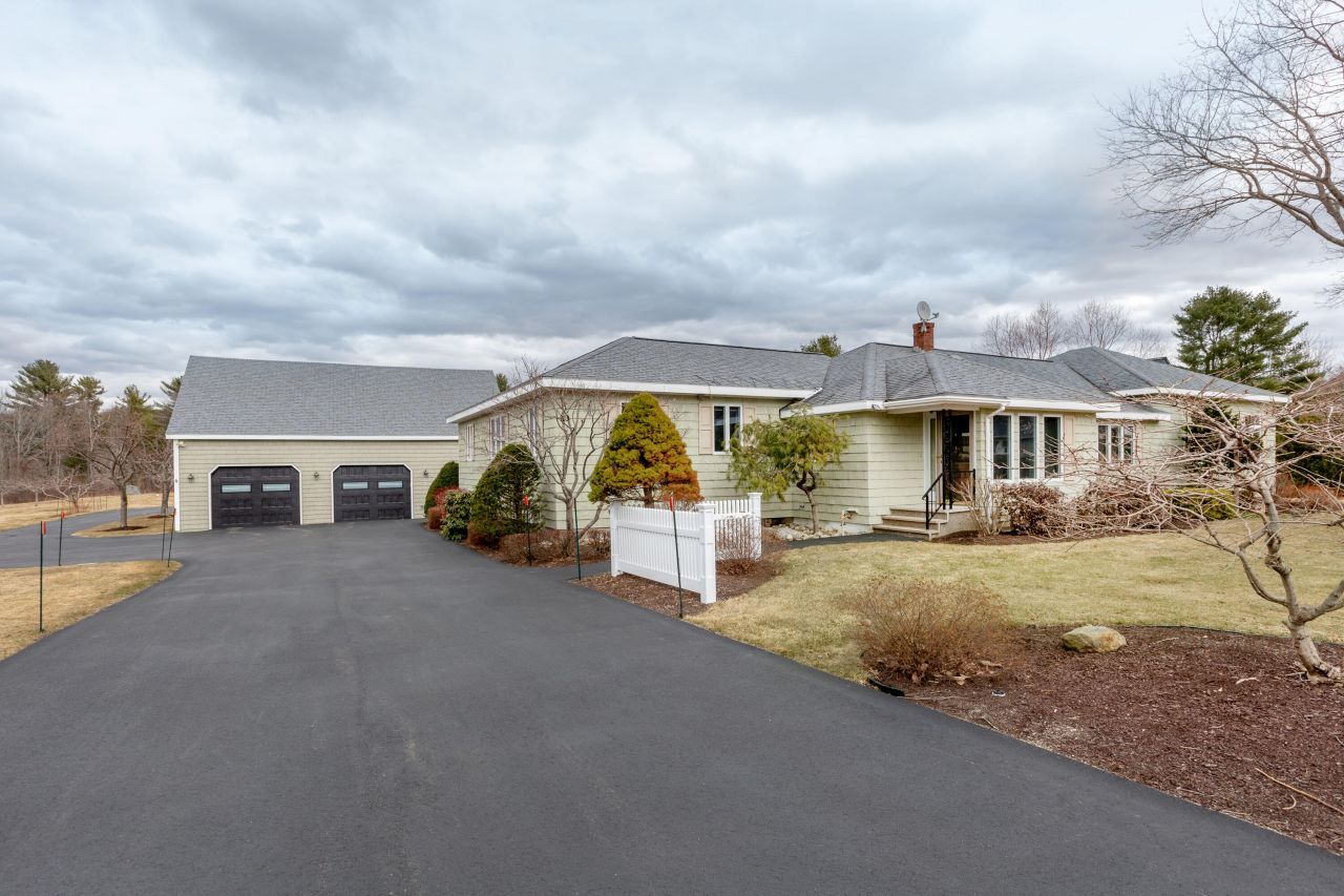 112 Old Lisbon Road Lewiston, ME 04240
