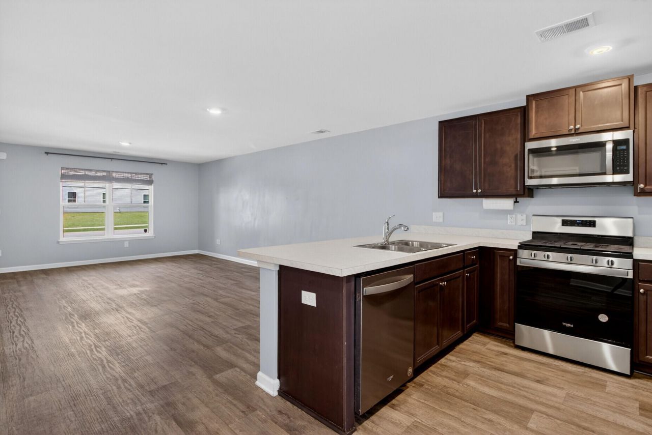 198 Spencer Circle Photo 15