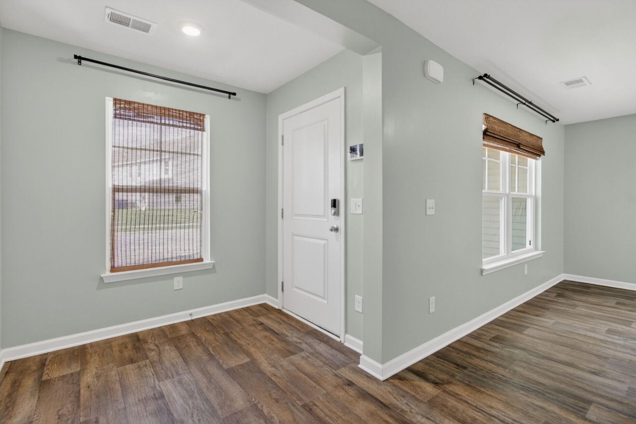 198 Spencer Circle Photo 6