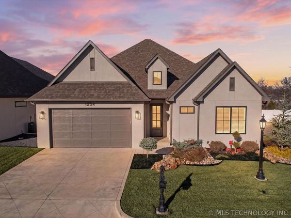 1234 N 71st Place, Broken Arrow, OK 74014