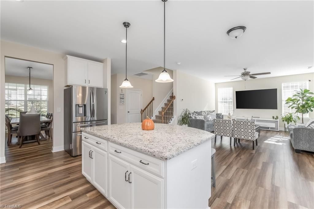 128 S Honey Locust Drive, Thomasville, NC 27360 Main Photo