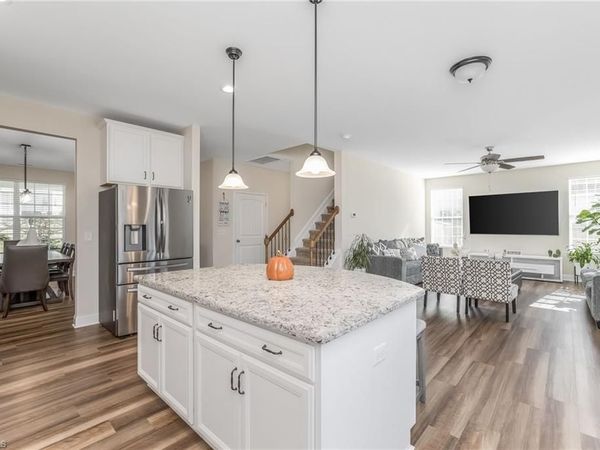 128 S Honey Locust Drive, Thomasville, NC 27360