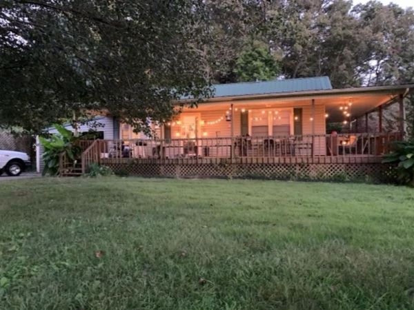 2058 Jefferson Rd, Smithville, TN 37166