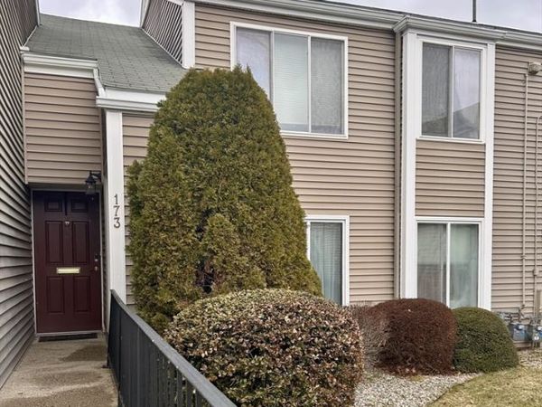 173 Nassau Dr, Unit 173, Springfield, MA 01129