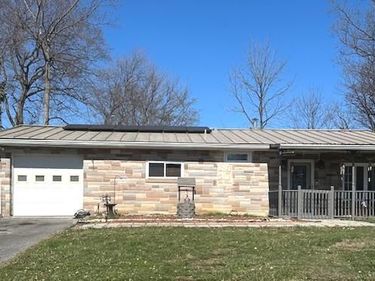 15 FAIRVIEW AVENUE, LEOLA, PA 17540