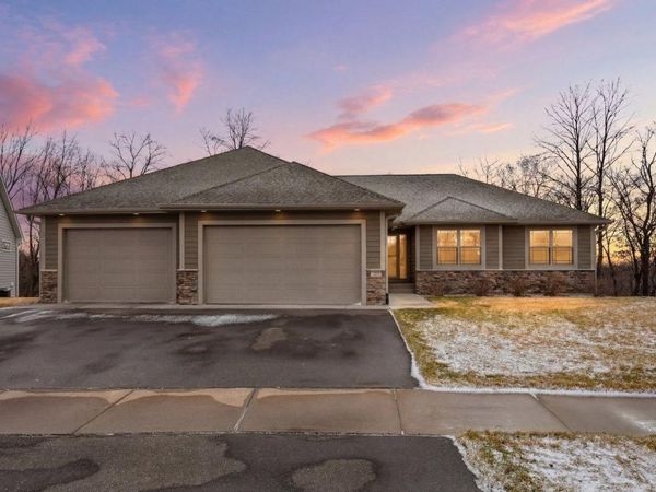 249 Vista Circle, River Falls, WI 54022