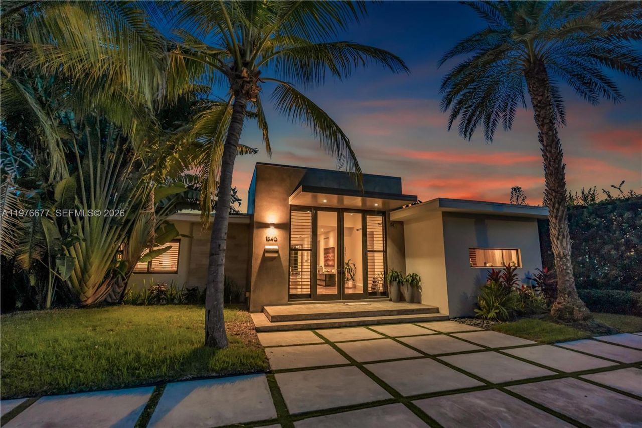 1540 Cleveland Rd, Miami Beach, FL 33141 Photo