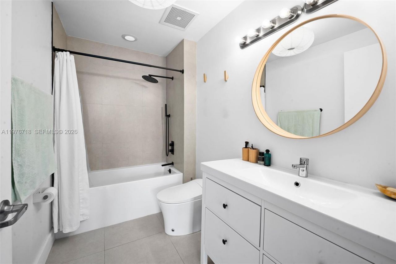 3470 E Coast Ave , Unit H1412, Miami, FL 33137 Photo