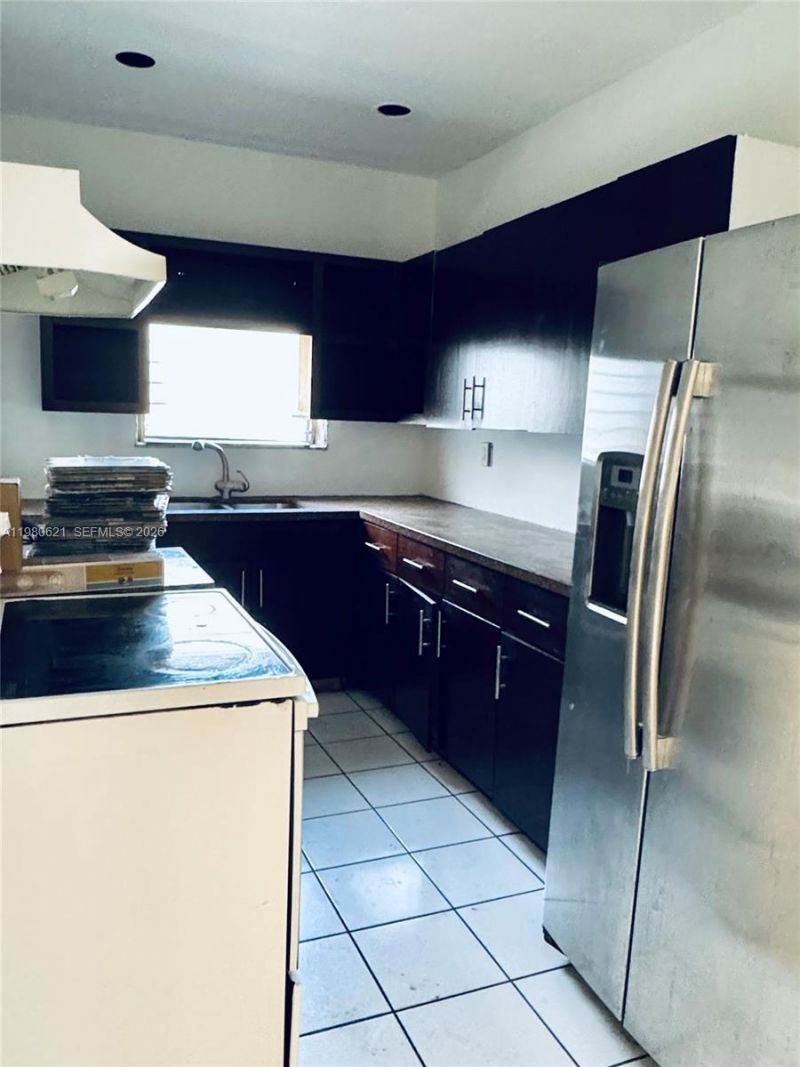 2395 SW 2nd Street, Miami, FL 33135 Photo