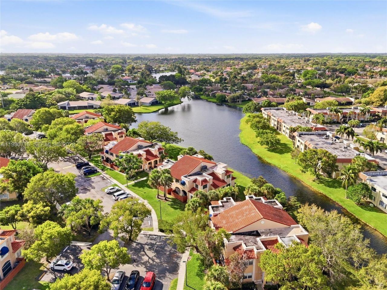 567 Racquet Club Rd , Unit 18, Weston, FL 33326 Photo