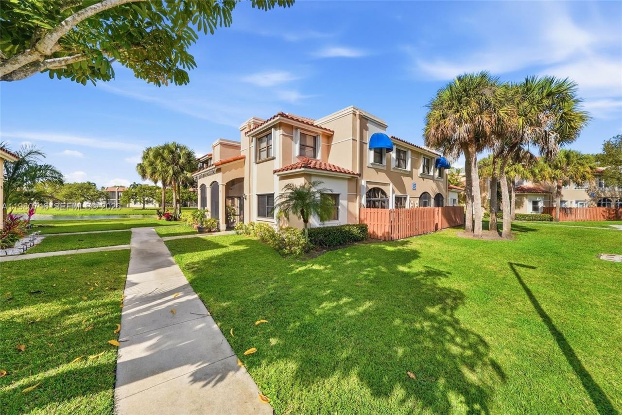 567 Racquet Club Rd , Unit 18, Weston, FL 33326 Photo