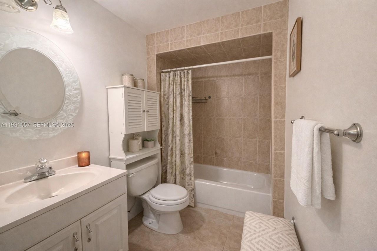 9430 SW 170th St , Unit 303, Palmetto Bay, FL 33157 Photo