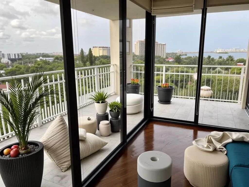 1000 Quayside Ter, Unit 1009, Miami, FL 33138 Photo