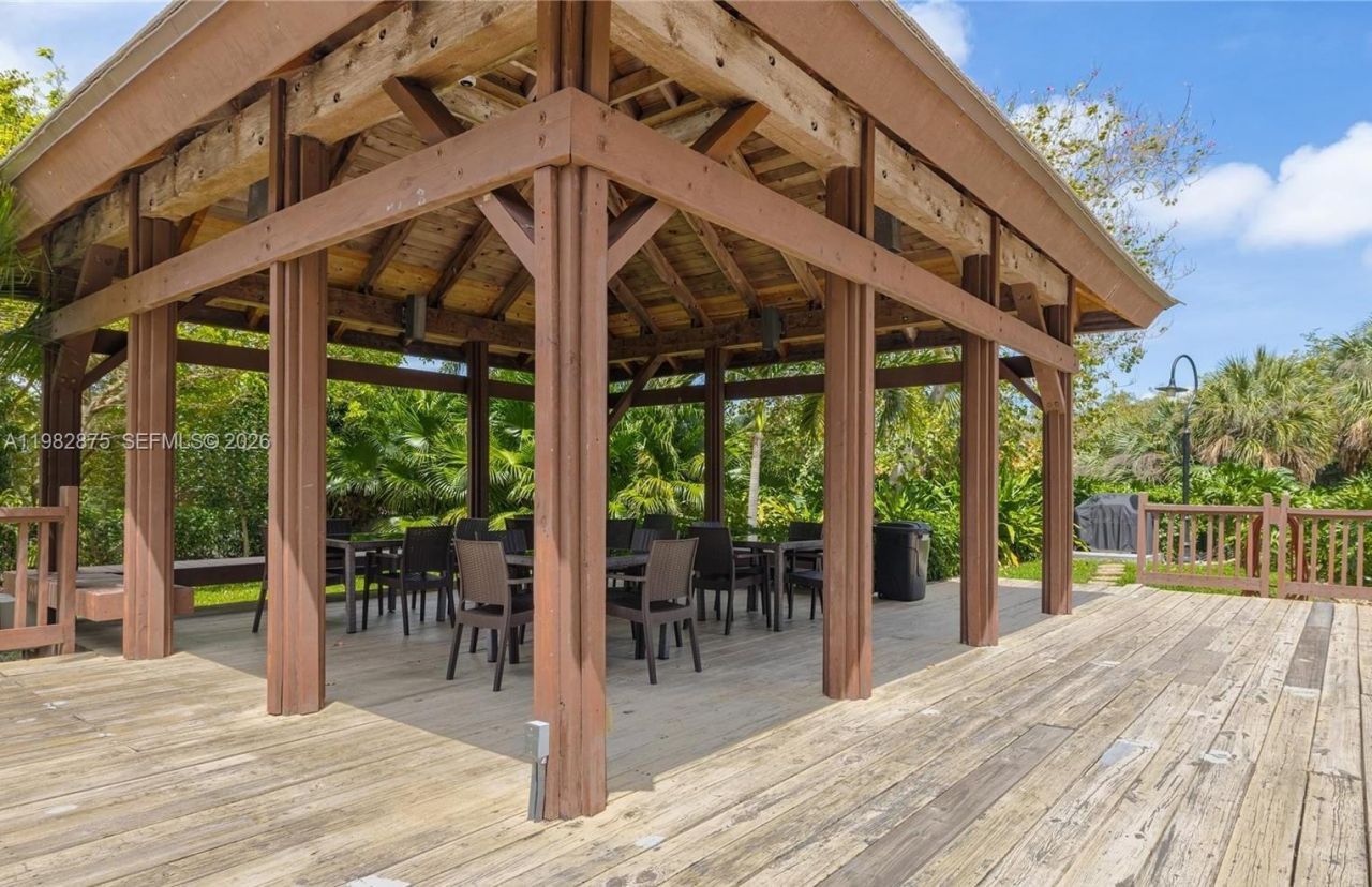 1000 Quayside Ter , Unit 1009, Miami, FL 33138 Photo