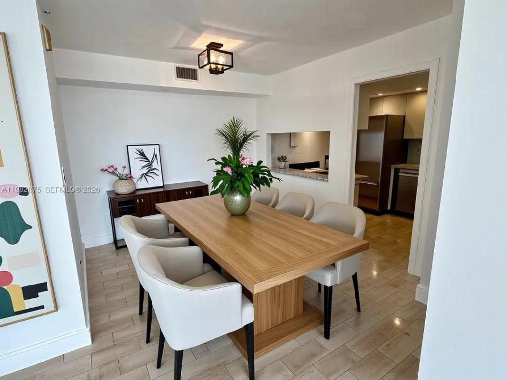 1000 Quayside Ter , Unit 1009, Miami, FL 33138 Photo