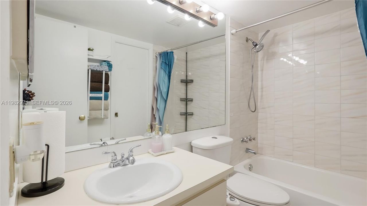 11524 Terra Bella Blvd, Plantation, FL 33325 Photo