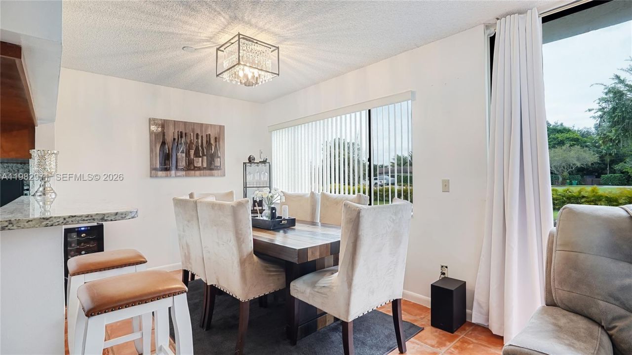 11524 Terra Bella Blvd, Plantation, FL 33325 Photo