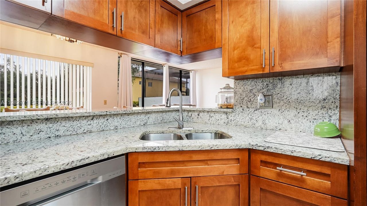 11524 Terra Bella Blvd, Plantation, FL 33325 Photo