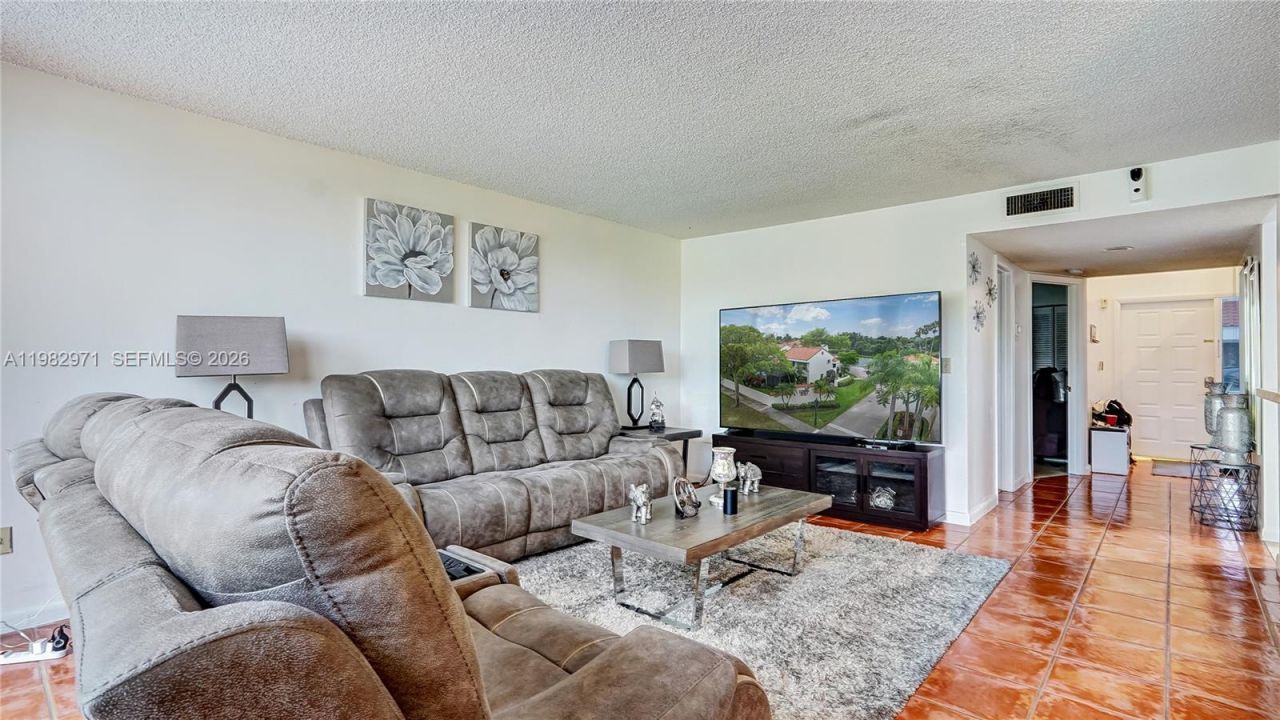 11524 Terra Bella Blvd, Plantation, FL 33325 Photo